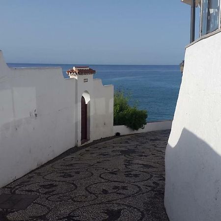 Magnifico Piso En Nerja Lejlighed Eksteriør billede